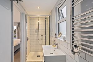 Ensuite Shower Room- click for photo gallery